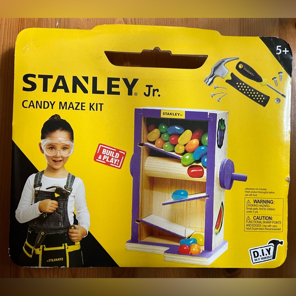 Stanley Jr. Candy Maze Kit 23 pcs DIY for Kids Ages 5+ Build, Play, Works - New